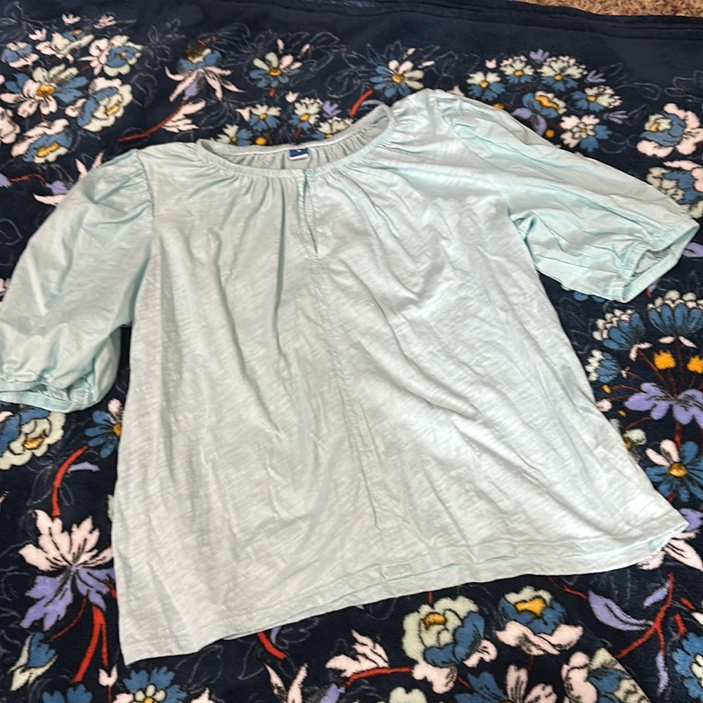 Old Navy Light Blue Puff Sleeve Peasant Top